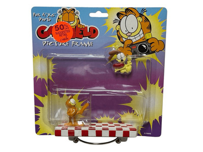 GARFIELD Picture Frame for 4'' x 6'' Photo - Vintage New Old Stock - Paws