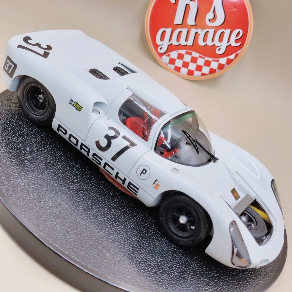 Exoto 1/18 Porsche 910 #37 White Green 12h Sebring Siffert Herrmann MTB00062 - Image 3 of 4