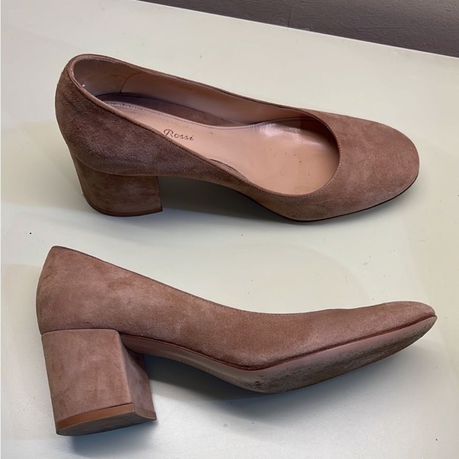 Gianvito Rossi Tan Suede Heels Made in Italy Elegant heels EU 37 Excellent image 8