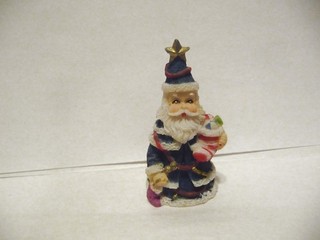 THIMBLE VINTAGE RESIN CHINA OLD FASHION SANTA CLAUS IN B;UE