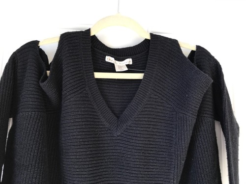 NWT Women’s Kaisley Black Open Shoulder Oversized V-Neck Rib Knit Sweater, Sz XS - Picture 3 of 12