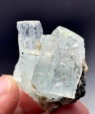Cristallo di acquamarina inciso 122 carati di Skardu Pakistan