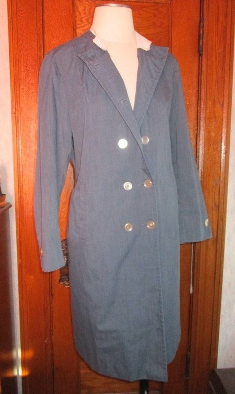 Vintage 60s BLUE CHAMBRAY COAT Great Six Minneapolis Made in USA PRISTINE Sz 6-8