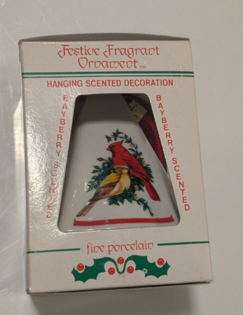 MCM Vintage Cardinals Jasco Fragrant Ornament Porcelain Scented NOS