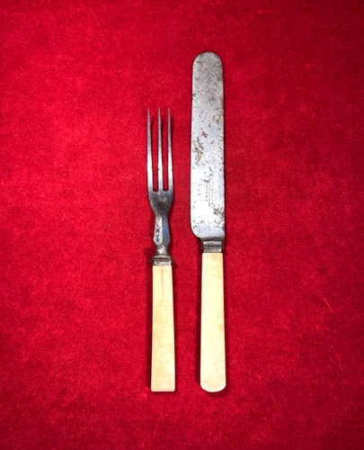 SCARCE CIVIL WAR ERA SOLDIER'S BONE HANDLE KNIFE & FORK / MAKER MARK