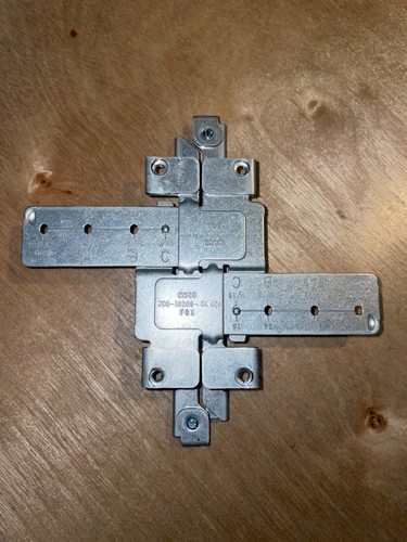 Cisco AIR-AP-T-RAIL-R=, 700-19208-05, 700-19209-04 Grid Clip For Aironet APs - Picture 6 of 14