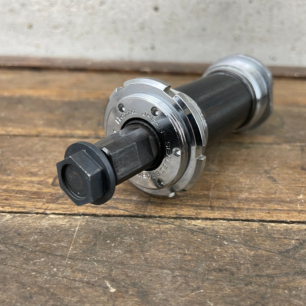 Vintage Hatta Japan Bottom Bracket Sealed English Thread Zero