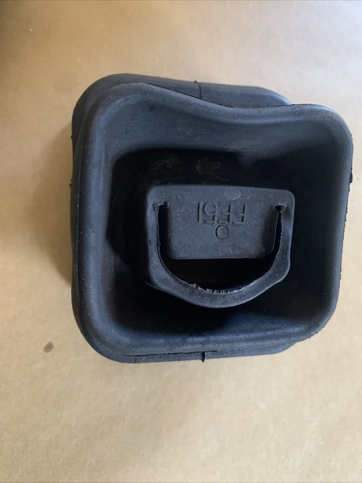 Mazda Miata Mx5 1990-2005 OEM embrague horquilla de cambio con bota para transmisión manual JDM Foto 4 de 4