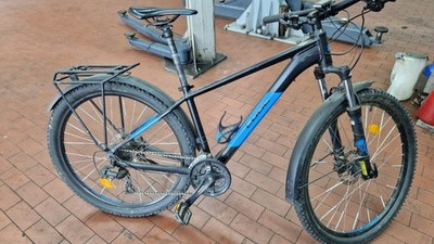 Cube AIM Pro Mountainbike schwarz/blau Federgabel Scheibenbremse Gepäckträger