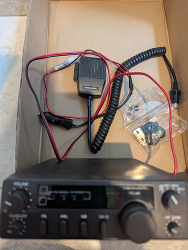 Realistic TRC-482 Model 21-1551 CB Radio – 40 Channel 2-Way