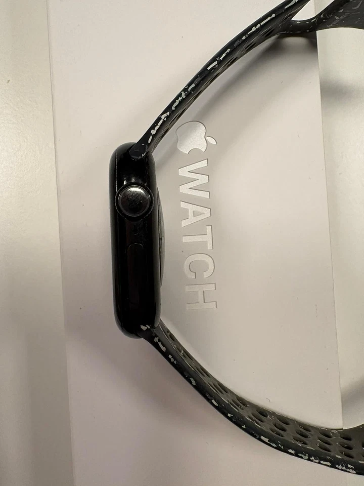 Apple Watch serie 10 - 42mm - Immagine 4 di 4