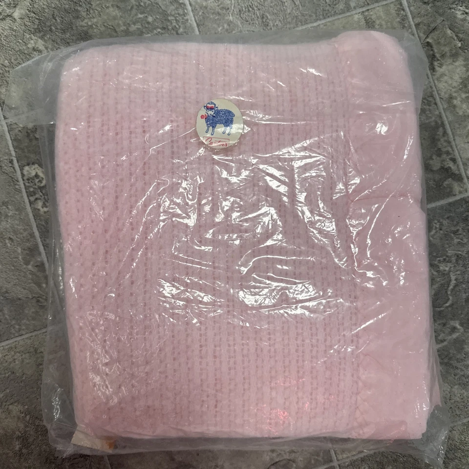 Manta térmica para cuna Carter’s Waffle Weave rosa borde de nailon 40"x60" vintage Foto 2 de 2