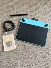 Wacom Intuos Pen and Touch Tablet Blue