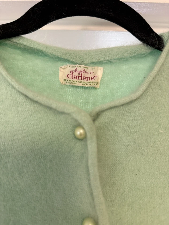 Кардиган на пуговицах с жемчугом French Angora 1950-е как новый зеленый жемчуг - Изображение 3 из 4