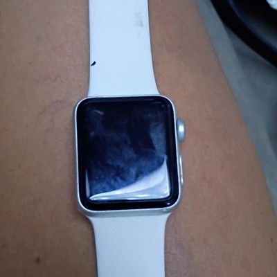 Apple Watch Series 3 GPS 38mm Silver Aluminum Case White Silicone Band