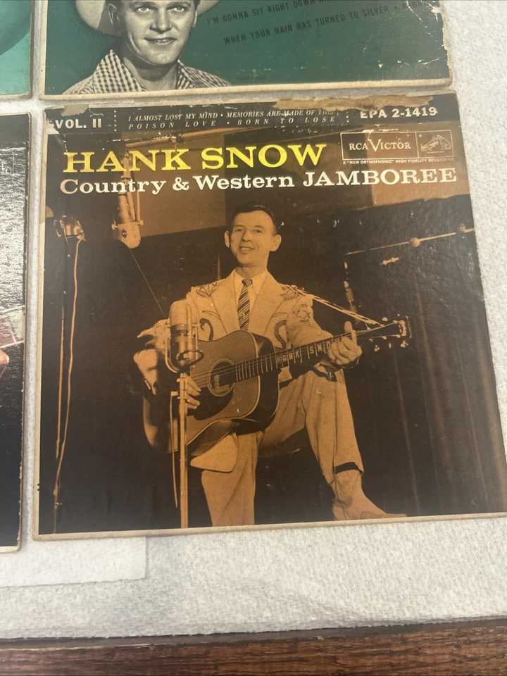 (4) 1950’s RCA Victor Country 7” 45 RPM EP’s Hank Snow Chet Atkins Eddy Arnold - Image 2 of 4