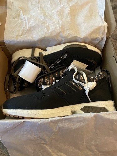 Mens Adidas ZX 8000 Out There Shoes 