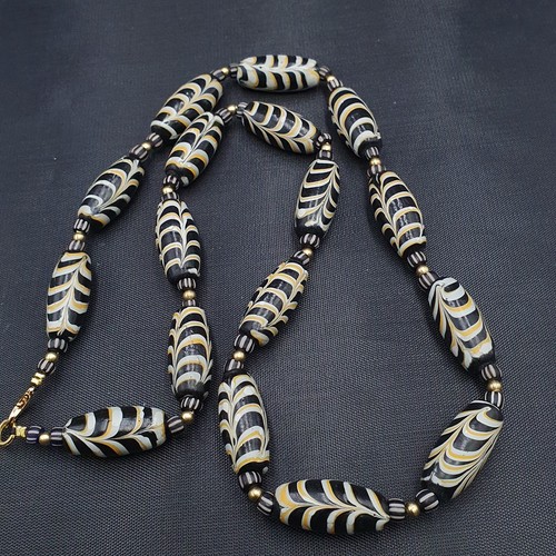 Hermoso collar vintage de vidrio de diseño de plumas de estilo veneciano con ... - Imagen 3 de 21