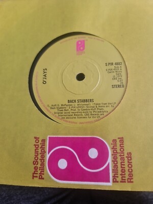 O'JAYS back stabbers .love Train Uk 1972 7inch Single 