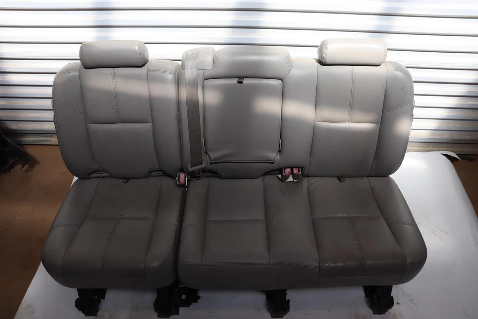 2007-2013 CHEVY AVALANCHE 1500 REAR SEAT LEATHER GRAY COMPLETE OEM - Image 2 of 4