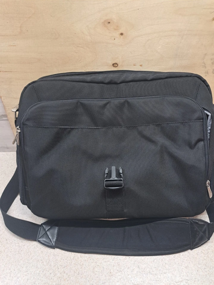 H.P. Bolsa para portátil de 17 pulgadas de marca Foto 3 de 4