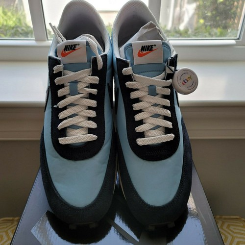 nike daybreak light blue