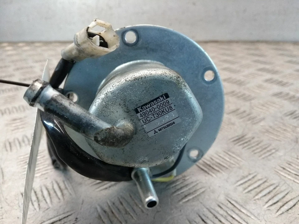 Kawasaki Z750 2007 bomba de combustible Foto 3 de 4