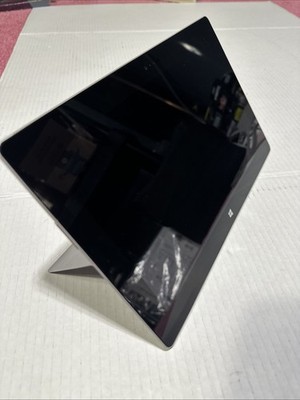 Microsoft Surface (Model-1572) 10.6'' 32GB Windows RT Untested