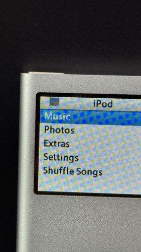 Apple iPod Nano 2nd Generation 2GB - Silver - Picture 4 of 7