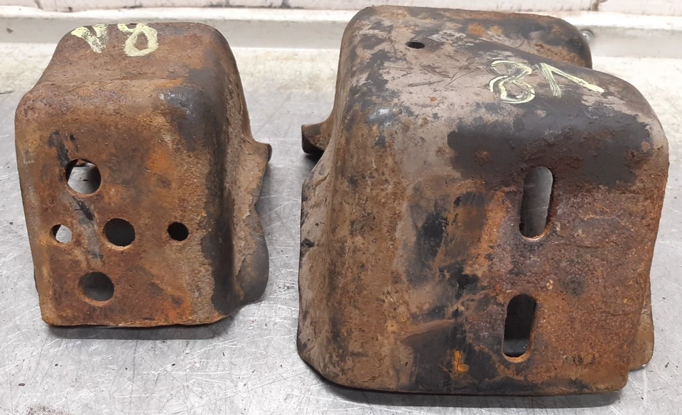 SOPORTES MOTO JEEP CJ V8 CJ5 CJ7 CJ8 COMPLETOS AMBOS LADOS 304 360 401 AMC ENVÍO GRATUITO Foto 2 de 4