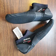 Mares Equator 2mm booties mens size 9