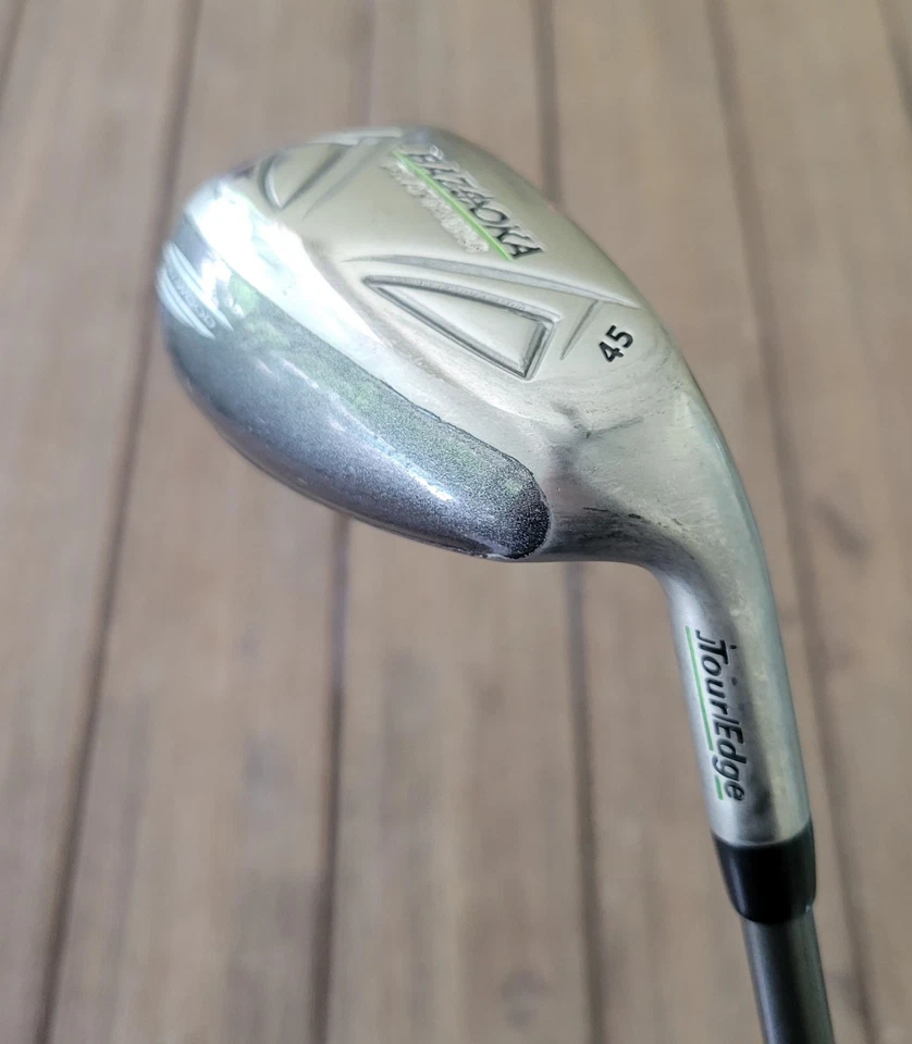 Cuña de lanzamiento Tour Edge Bazooka Platinum 45° varilla de grafito R-Flex para diestros Foto 3 de 4