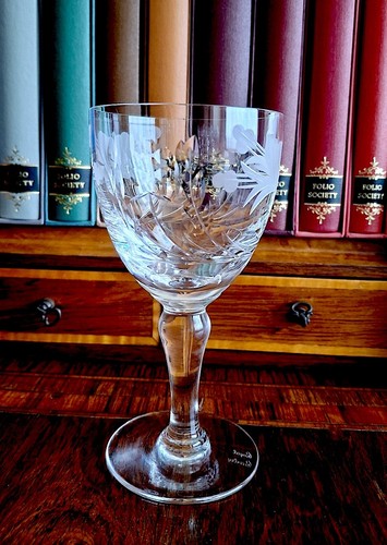 Signed Royal Brierley Honeysuckle Crystal Wine Glass Water Goblet 15 cm 6" tall - Picture 13 of 20
