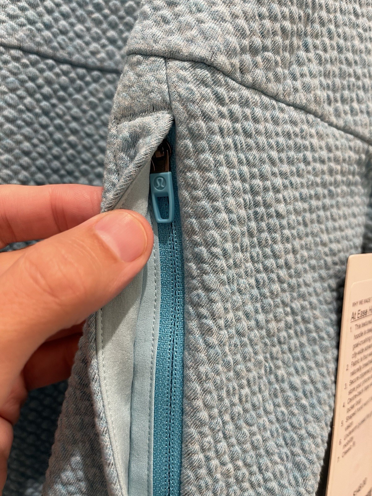 Lululemon At Ease Hoodie NWT Size Medium Heathered Electric Turquoise ELQH/BLK image 7
