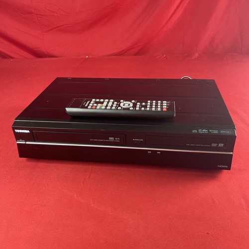 Toshiba (DVR620KU) DVD VHS Recorder Combo Player W/Remote - For Parts Or Repair