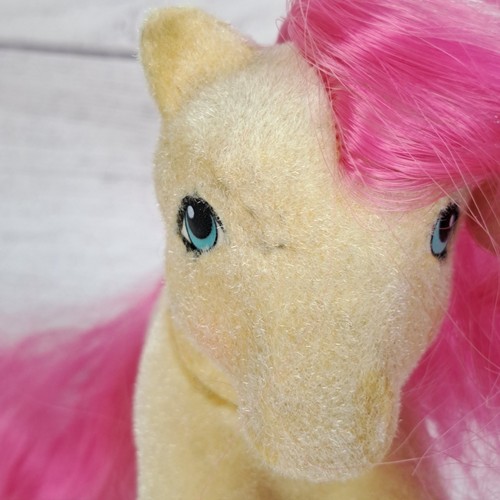 My Little Pony G1 So Soft Truly No Stand Flocked Horse Vintage Pink Mane - Picture 6 of 11