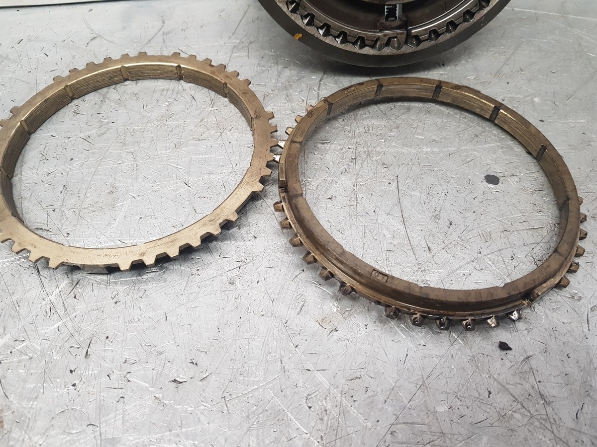 Case International 856, 956, 1056 Transmission Synchroniser
