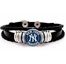 Special New York NY Yankees Mens Womens Black Leather Bracelet w Gift Pkg D14