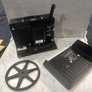 Argus Showmaster 870 Super Eight Projector w/ take up reel  TESTED