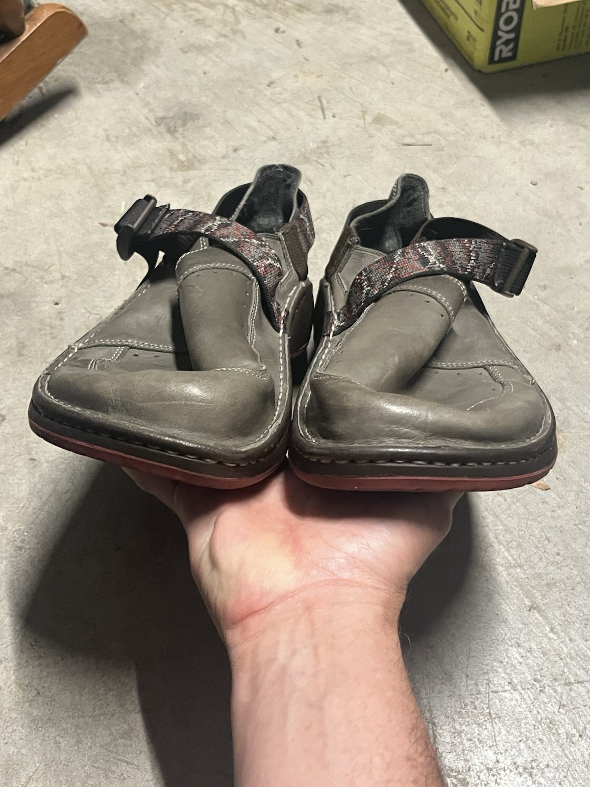 RARE men’s Chaco ToeCoop Vibram Jade Olive Green leather waterproof clogs 13 /46 image 6