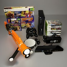Xbox 360 S 320GB Console Bundle 2 Controllers...