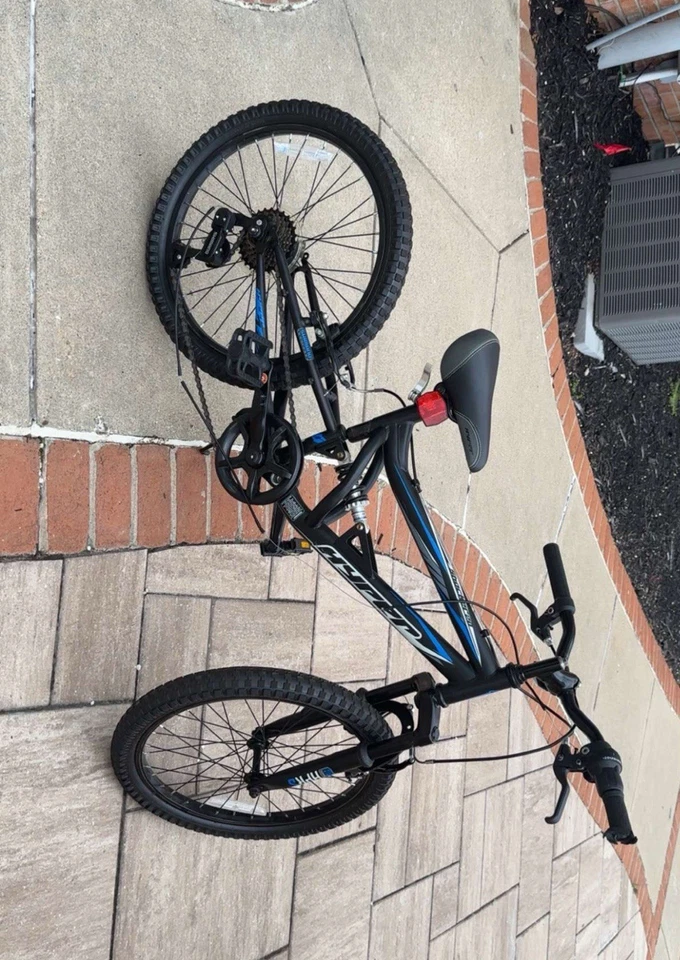 Bicicleta para niños Hyper Shocker cuadro de suspensión de acero 20 Foto 2 de 4