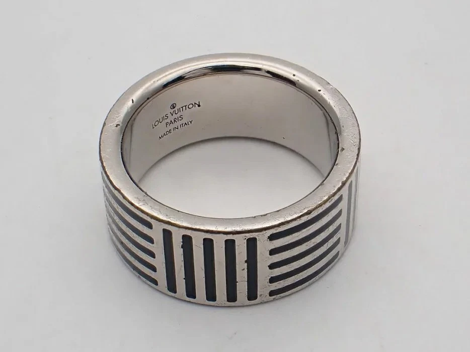 Anello Louis Vuitton Berg Damier colori M62494 argento metallo nero misura... - Immagine 2 di 4