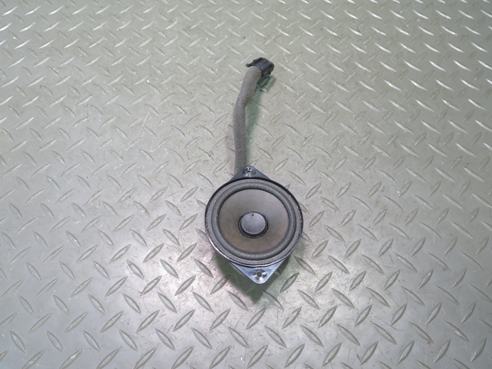 Bentley Flying Spur 2006-2012 REAR+RIGHT Speaker