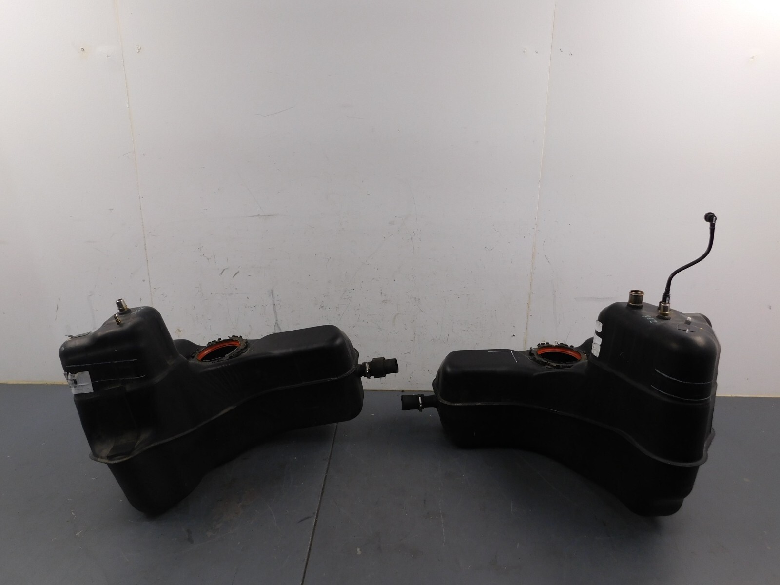2018 17 18 20 Audi R8 V10 Plus Fuel Tanks #2429 Y1