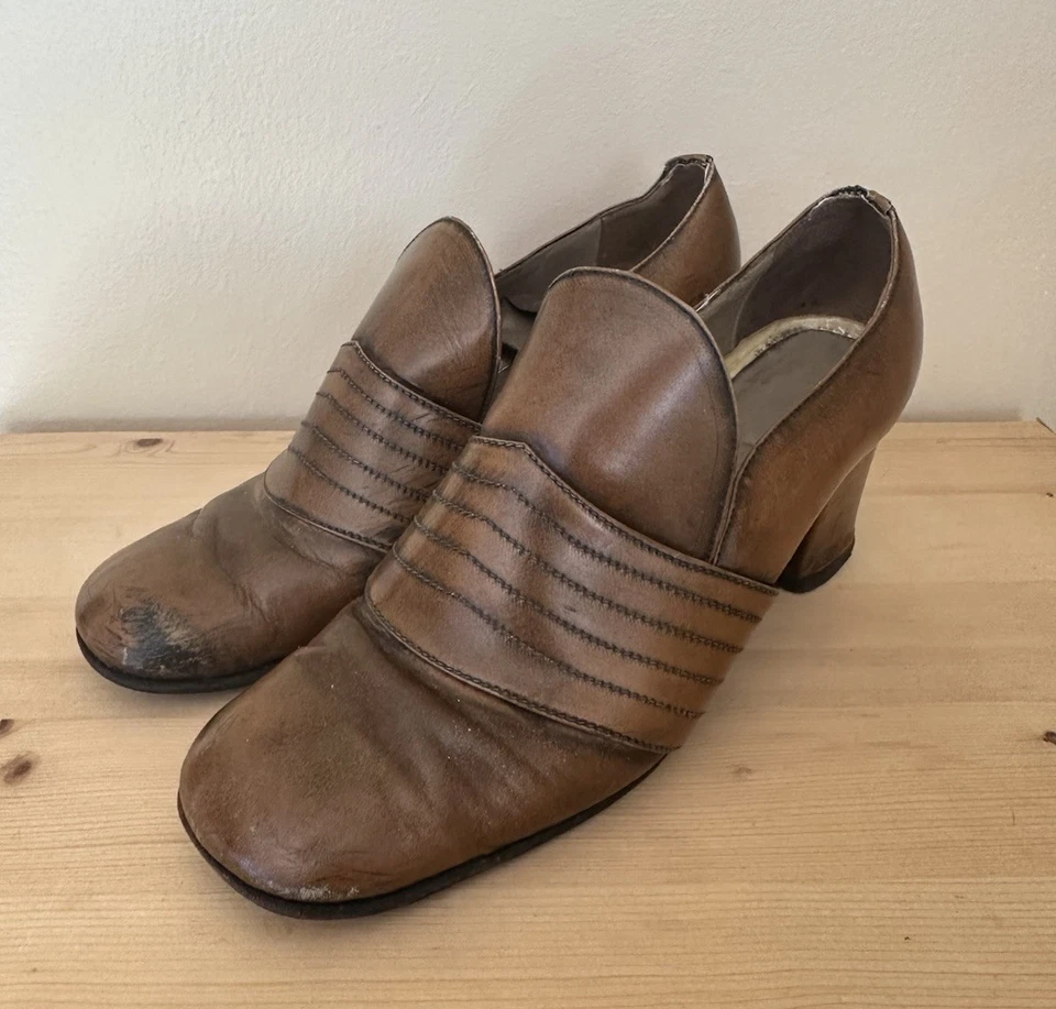 Zapatos mocasines de tacón de cuero marrón vintage de los años 70 para mujer talla 7 Foto 2 de 4