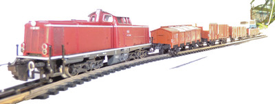 Trix Express H0 Gleichstrom Güterzug Diesellok V 100 mit 4 Wagen