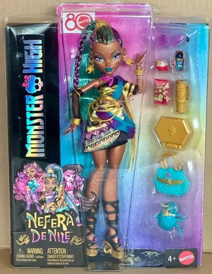 Monster High Nefera De Nile 11'' Poseable Fashion Doll & Pet Scarab + Access   4+