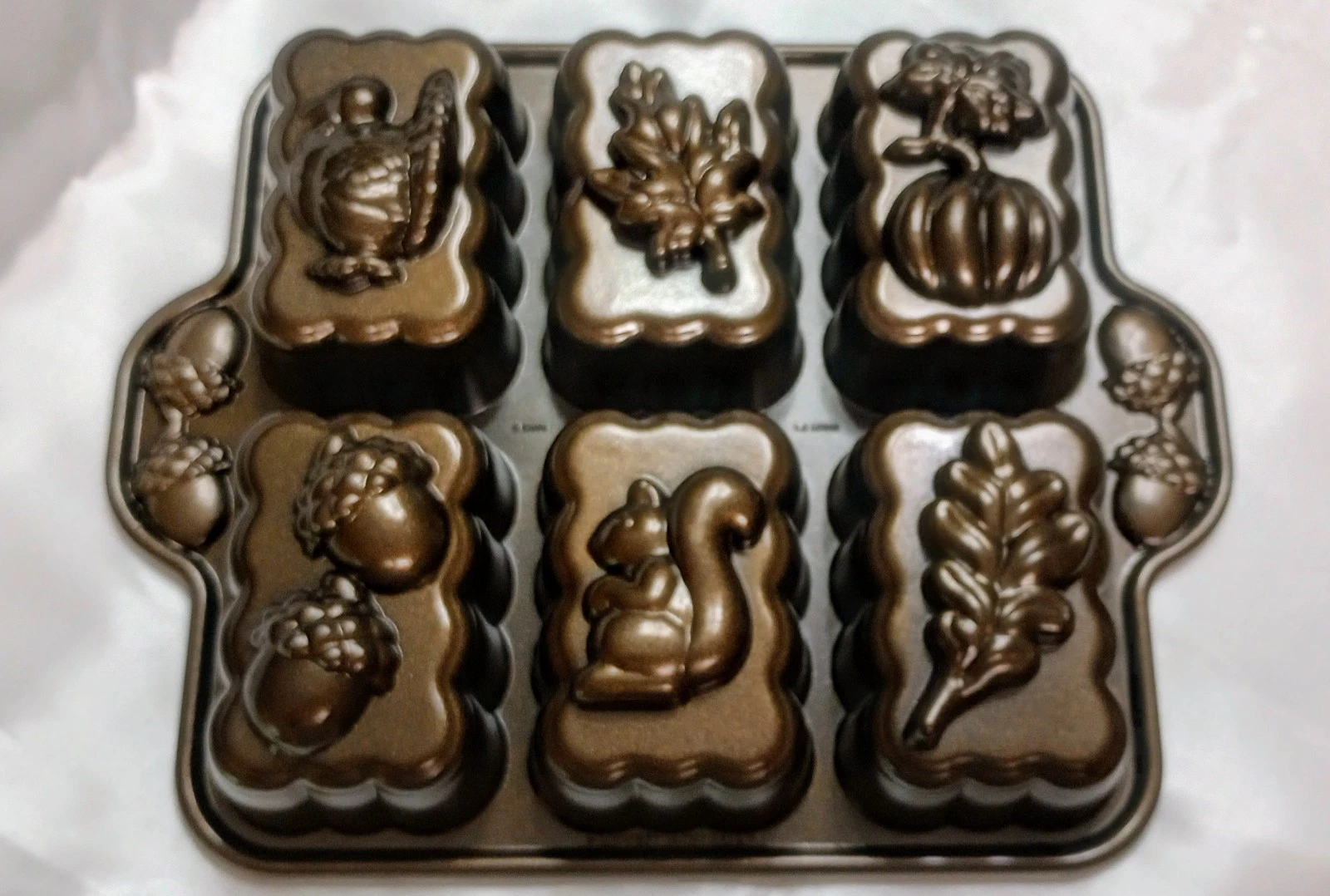 Nordic Ware Harvest Loaf Pan