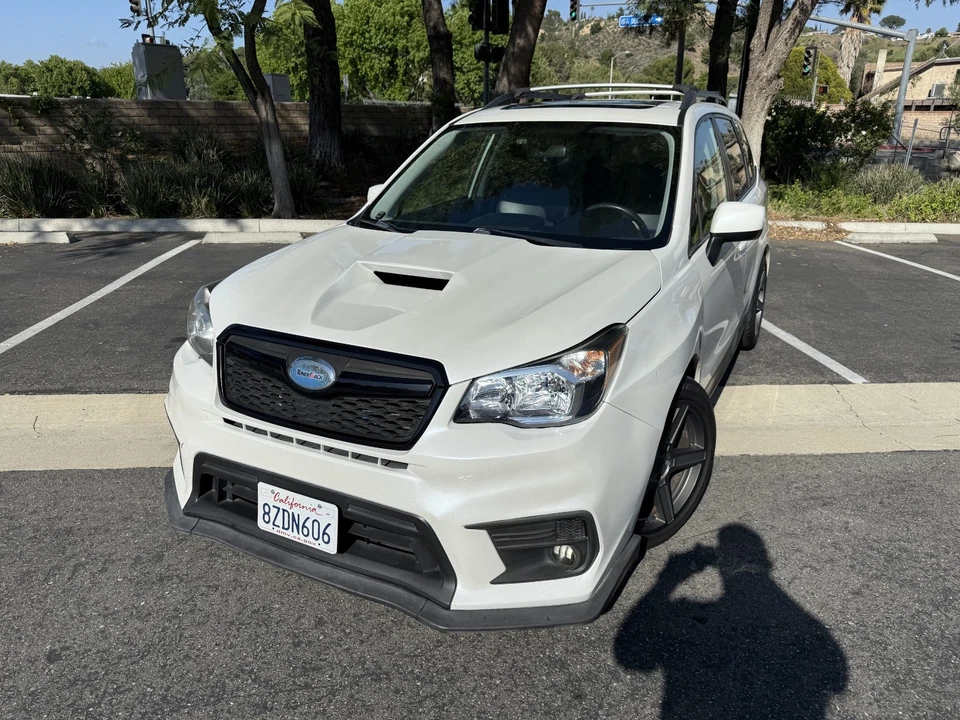 2014 Subaru Forester XT Premium - Изображение 2 из 4